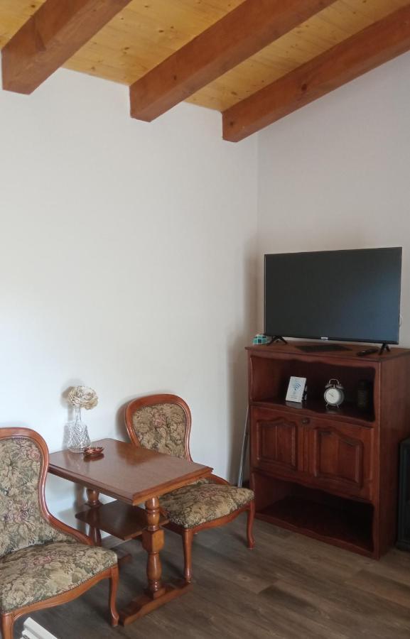The Golden Well Apartment Rovinj Exterior photo