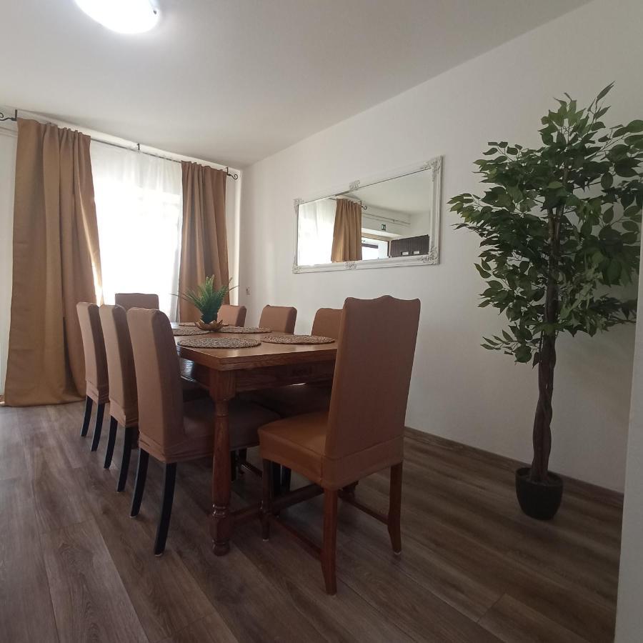 The Golden Well Apartment Rovinj Exterior photo