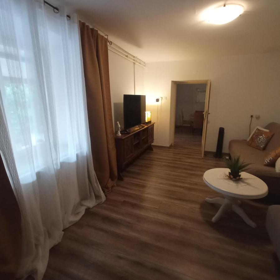 The Golden Well Apartment Rovinj Exterior photo