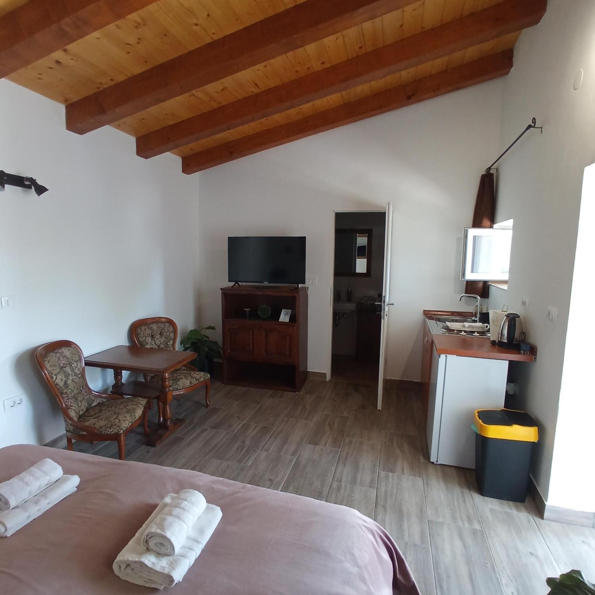 The Golden Well Apartment Rovinj Room photo